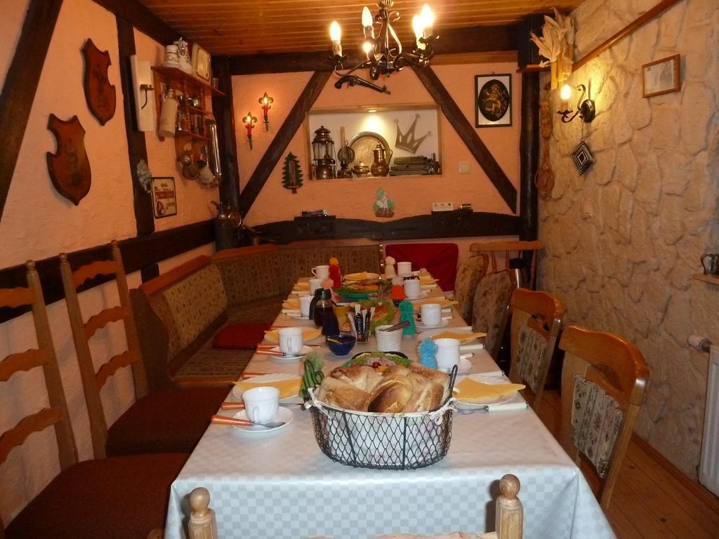 Gaestezimmer Am Maerchenbrunnen Dresda Exterior foto