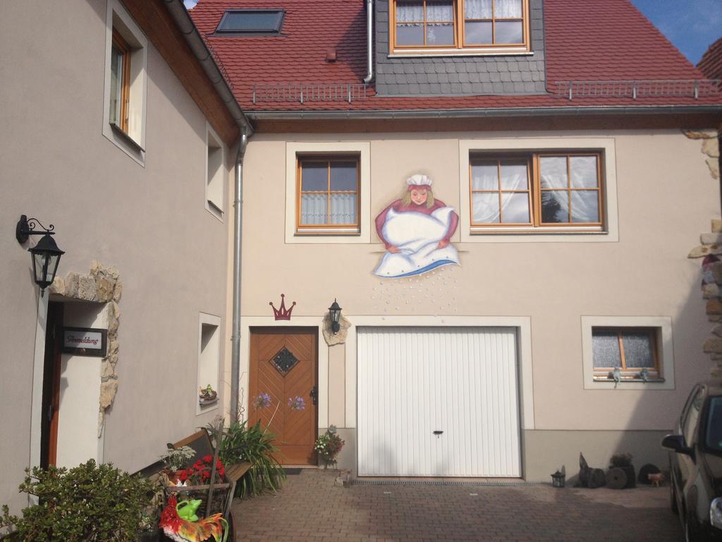 Gaestezimmer Am Maerchenbrunnen Dresda Exterior foto